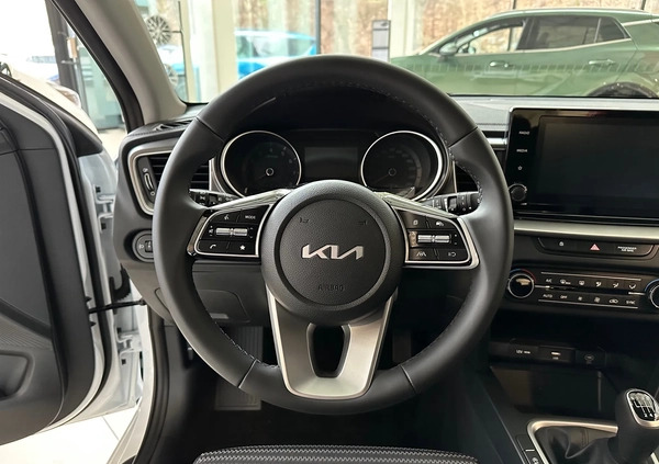 Kia Ceed cena 94900 przebieg: 5, rok produkcji 2023 z Gdynia małe 137
